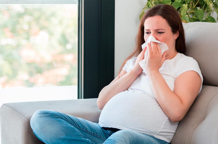 Tosse e raffreddore in gravidanza: cosa è bene sapere