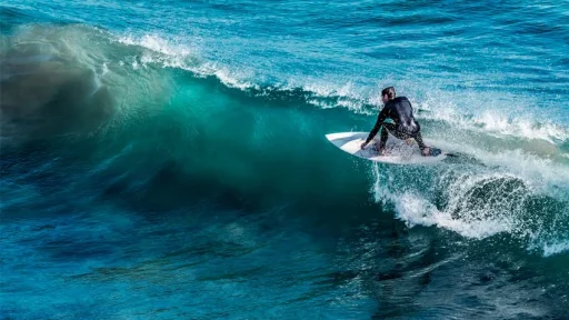 Surf in Puglia: quali sono le località migliori per praticarlo